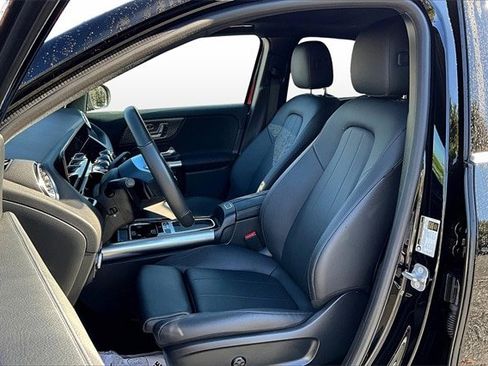 Certified 2025 Mercedes-Benz GLA 250 4MATIC image 23