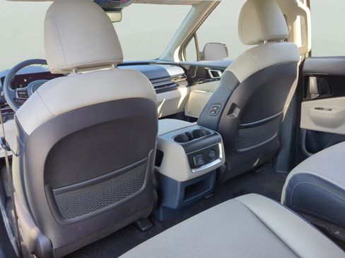 Certified 2025 Kia Carnival SX Prestige image 29