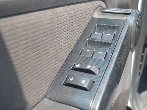 Used 2010 Ford Explorer XLT image 16