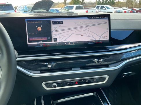 Used 2025 BMW X7 xDrive40i w/ Executive Package image 12