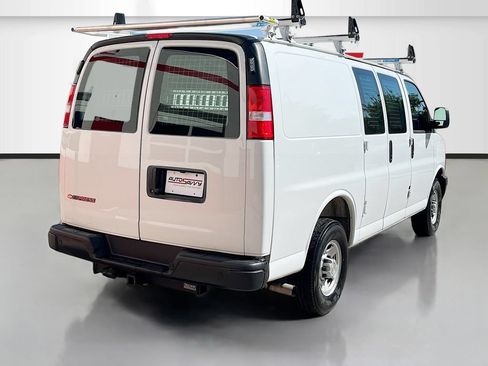 Used 2025 Chevrolet Express 2500 w/ Driver Convenience Package RWD image 7