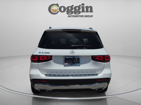 Certified 2022 Mercedes-Benz GLB 250 image 4