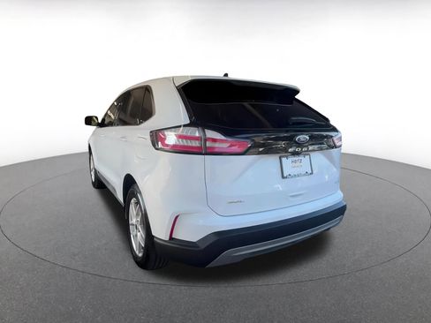 Used 2024 Ford Edge SEL image 10