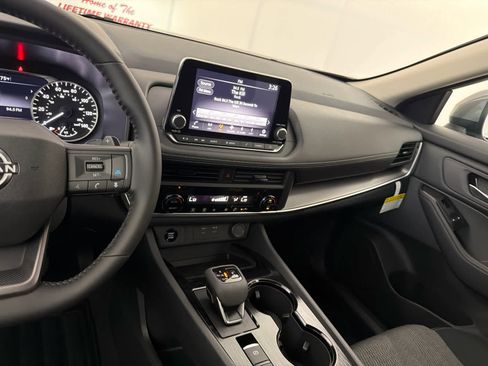 New 2026 Nissan Rogue SV FWD image 18