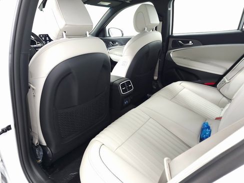 Used 2026 Genesis G70 3.3T Sport Prestige image 31