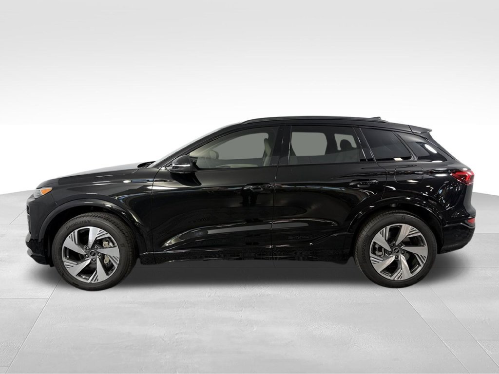 Used 2025 Audi Q6 e-tron Premium Plus w/ Premium Plus AWD/4WD image 9