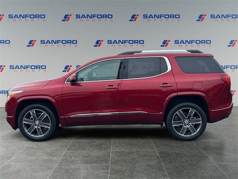 Used 2019 GMC Acadia Denali w/ Technology Package image 2