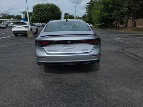 Used 2023 Honda Accord Sport image 6
