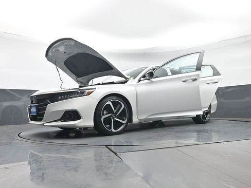 Certified 2022 Honda Accord Sport image 49
