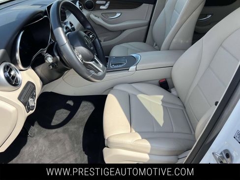 Used 2022 Mercedes-Benz GLC 300 4MATIC w/ Premium Package Lite image 21