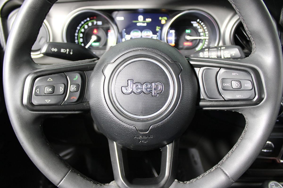 Used 2023 Jeep Wrangler Unlimited w/ Cold Weather Group AWD/4WD image 12
