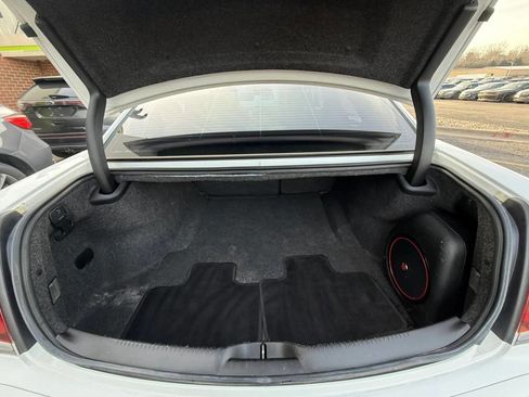 Used 2016 Chrysler 300 S image 11