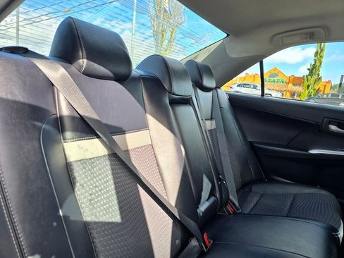 Used 2013 Toyota Camry SE image 12