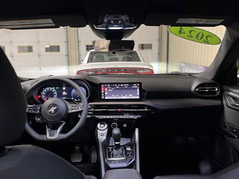 Used 2024 Dodge Hornet GT image 47