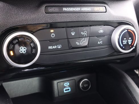 Used 2021 Ford Escape SE FWD image 23
