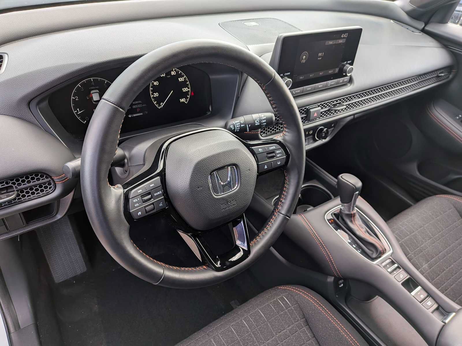 Certified 2025 Honda HR-V Sport image 2