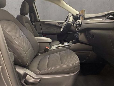 Used 2025 Ford Escape Active AWD/4WD image 21