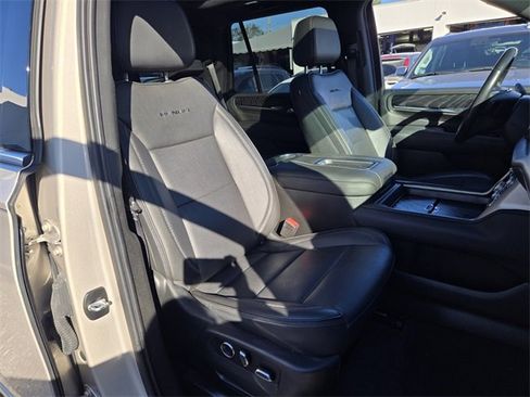 Used 2021 GMC Yukon Denali w/ Denali Premium Package image 22