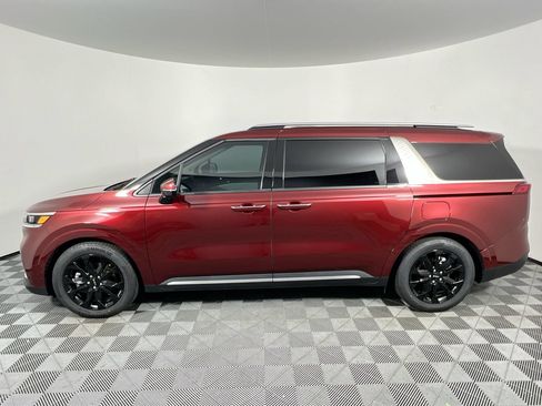 Certified 2024 Kia Carnival SX Prestige FWD image 6