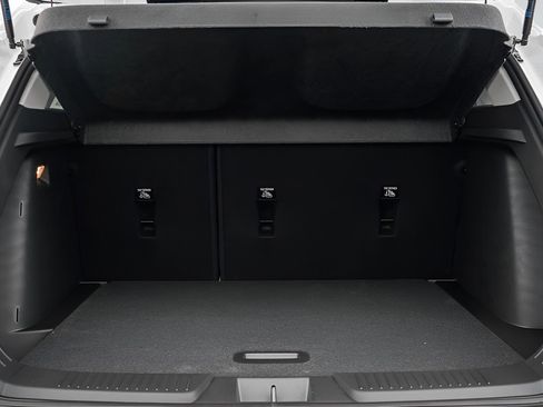 New 2026 Chevrolet Trax LT w/ Driver Confidence Package FWD image 8