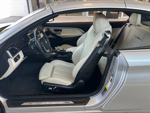 Used 2018 BMW 430i Convertible RWD image 26