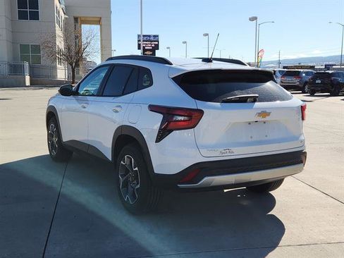 New 2026 Chevrolet Trax LT w/ Driver Confidence Package image 4