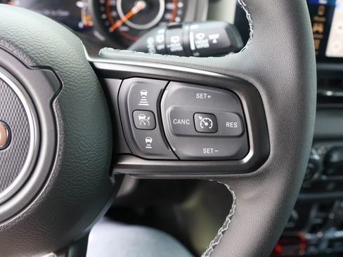 New 2026 Jeep Wrangler Unlimited Rubicon AWD/4WD image 28