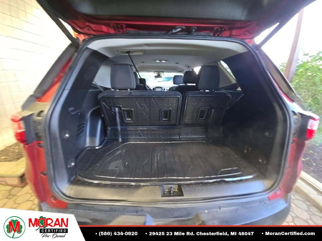 Used 2020 Chevrolet Traverse LT FWD image 5