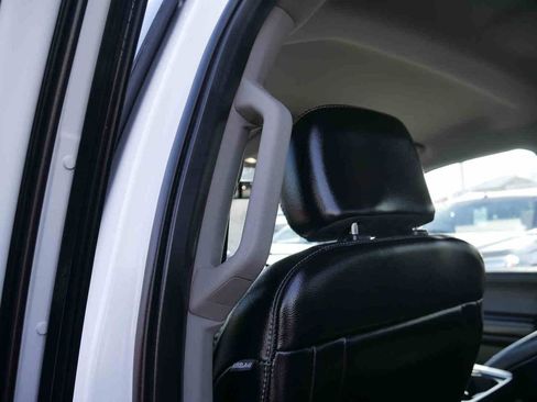 Used 2018 Ford F150 Lariat w/ Equipment Group 501A Mid image 18