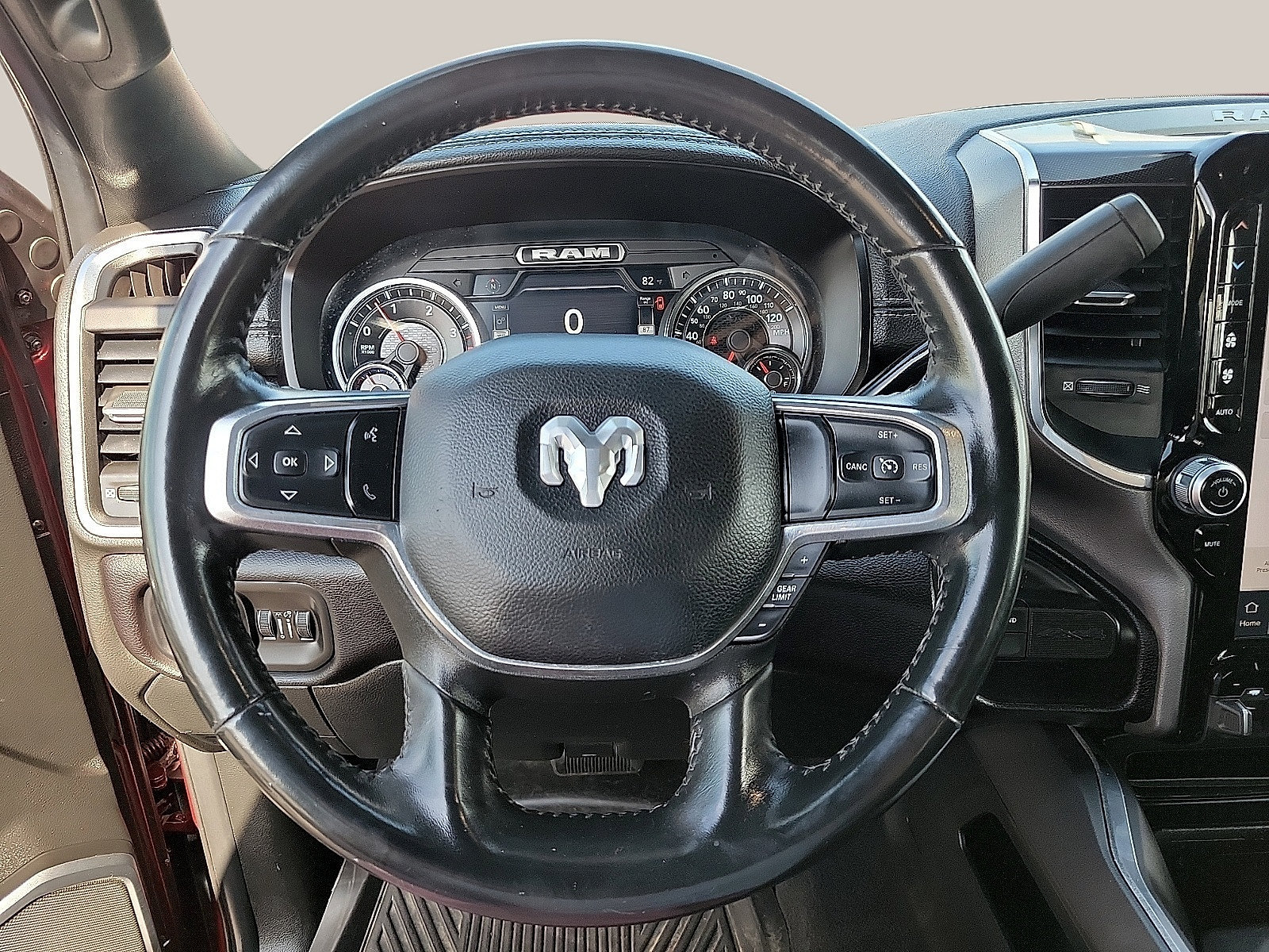 Used 2023 RAM 3500 Laramie AWD/4WD image 19