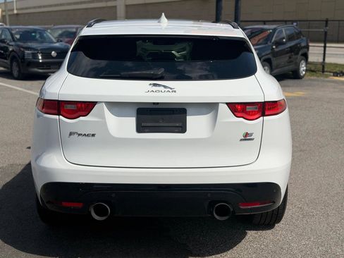 Used 2018 Jaguar F-PACE S AWD/4WD image 12