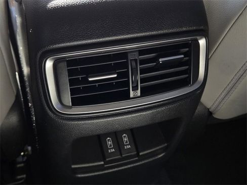 Used 2020 Honda CR-V Touring image 15