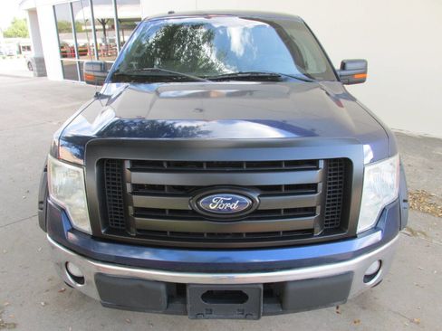 Used 2010 Ford F150 Lariat image 2