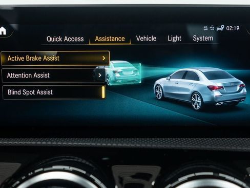 Used 2020 Mercedes-Benz A 220 4MATIC image 29