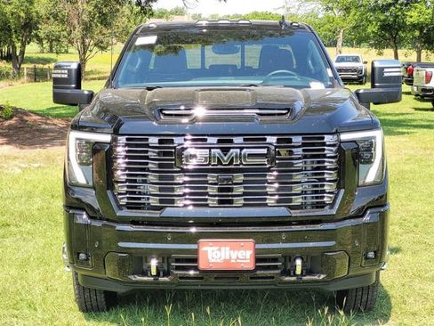 New 2026 GMC Sierra 3500 Denali Ultimate AWD/4WD image 3