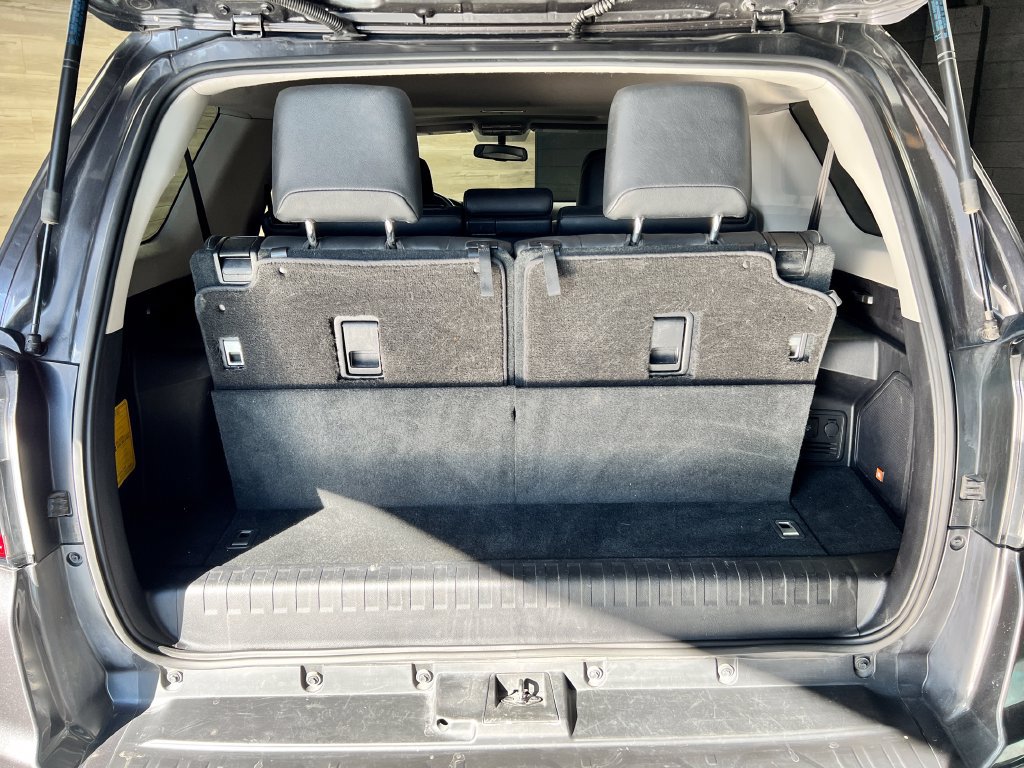 Used 2019 Toyota 4Runner Limited AWD/4WD image 28