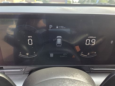 Used 2024 Hyundai Kona SEL AWD/4WD image 17