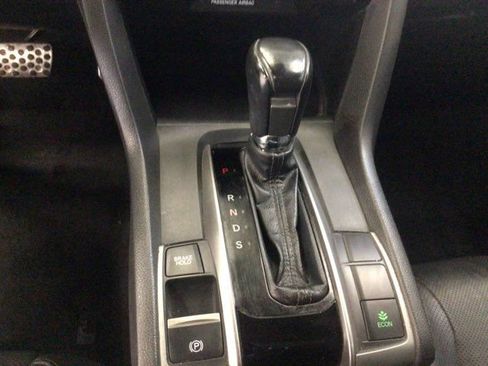 Used 2018 Honda Civic Sport Touring image 22