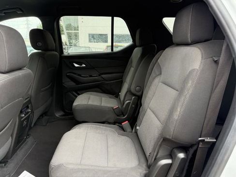 Used 2023 Chevrolet Traverse LT AWD/4WD image 24