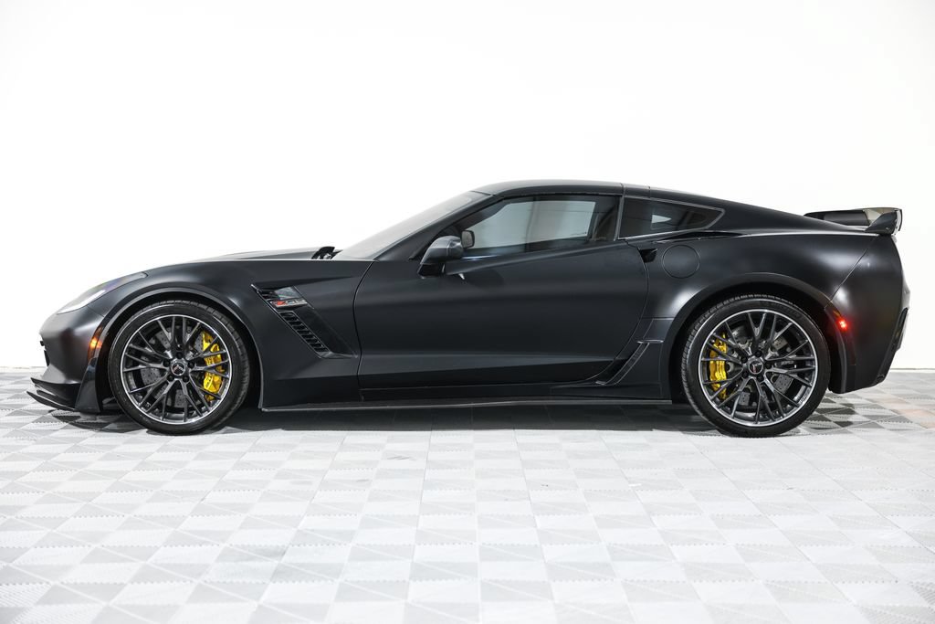 Used 2016 Chevrolet Corvette Z06 w/ 3LZ Preferred Equipment Group RWD image 18