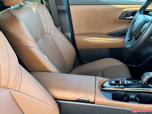 Certified 2025 Toyota Crown Signia AWD/4WD image 13