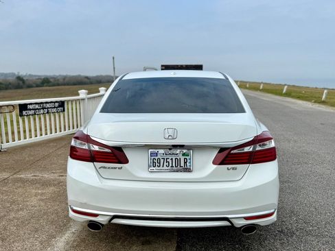 Used 2016 Honda Accord EX-L image 6