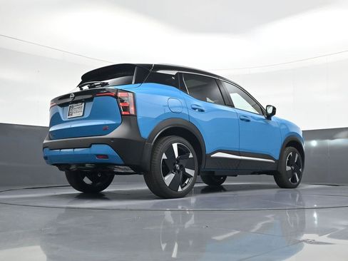 New 2026 Nissan Kicks SR w/ SR Premium Package FWD image 22