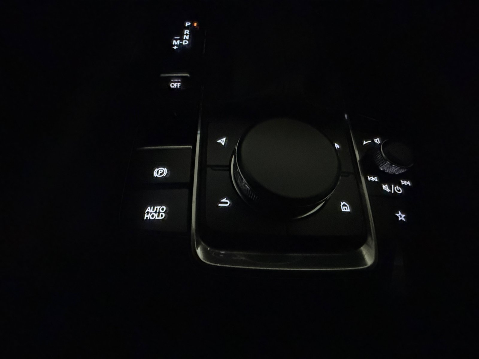 Used 2022 MAZDA MAZDA3 s FWD image 25