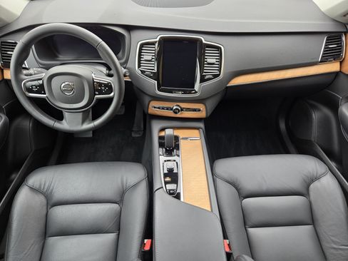 Used 2024 Volvo XC90 B6 Plus w/ Protection Package Premier image 37