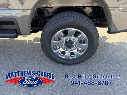 New 2026 Ford F250 Lariat w/ Lariat Premium Package AWD/4WD image 17