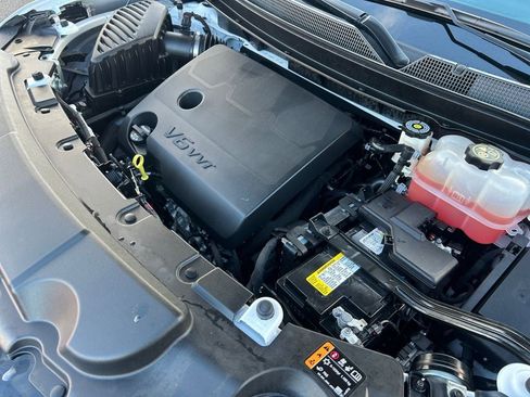 Used 2023 Chevrolet Traverse High Country image 30