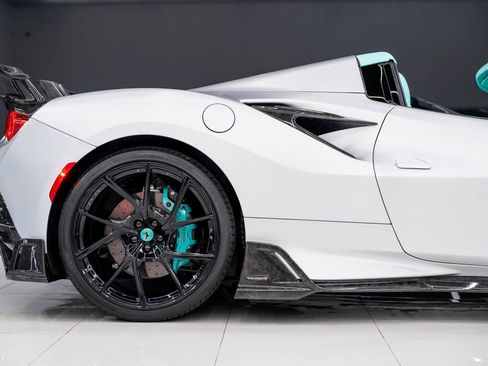 Used 2023 Ferrari F8 Tributo RWD image 9