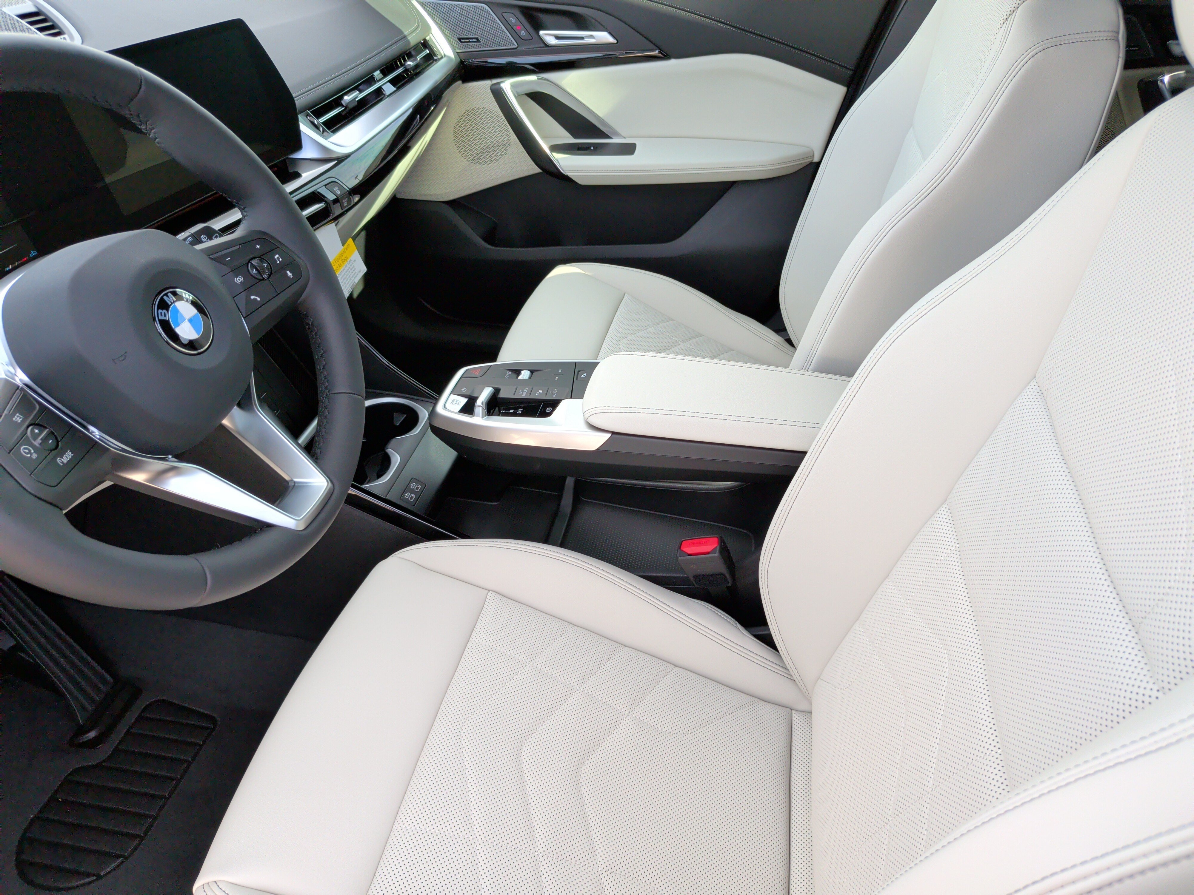 Certified 2026 BMW X1 xDrive28i w/ Convenience Package AWD/4WD image 27
