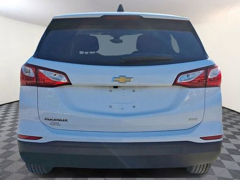Used 2021 Chevrolet Equinox LS w/ LS Convenience Package image 6
